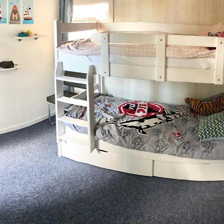 Ferienhaus Mit Wundervollem Seeblick Ferienpark Vislust Ijsselmeer Wervershoof Luaran gambar
