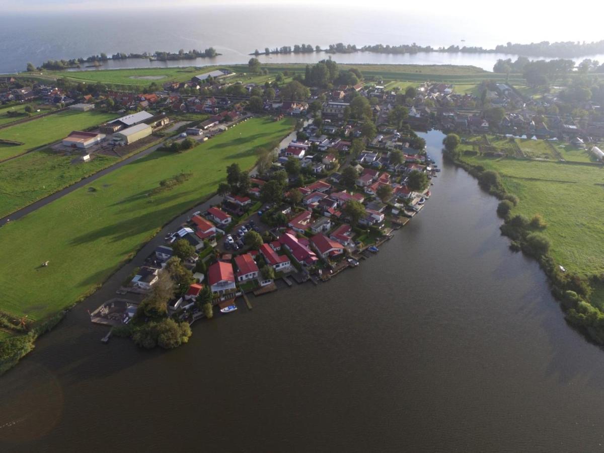 Ferienhaus Mit Wundervollem Seeblick Ferienpark Vislust Ijsselmeer Wervershoof Luaran gambar